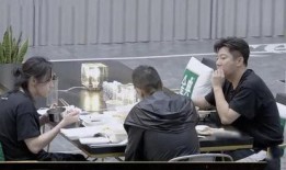 大妈吃瓜评价,揭秘娱乐圈幕后真相