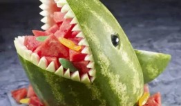 摆烂皇帝吃瓜,宫廷风云背后的闲话