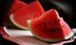 吃冰沙白瓜,冰沙白瓜，清爽一夏