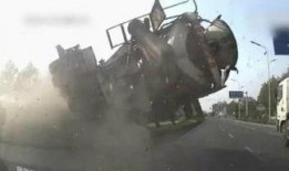 最炸裂吃瓜的视频,揭秘娱乐圈惊天秘密！