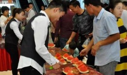 服装市场吃瓜,揭秘服装市场“吃瓜”背后的秘密